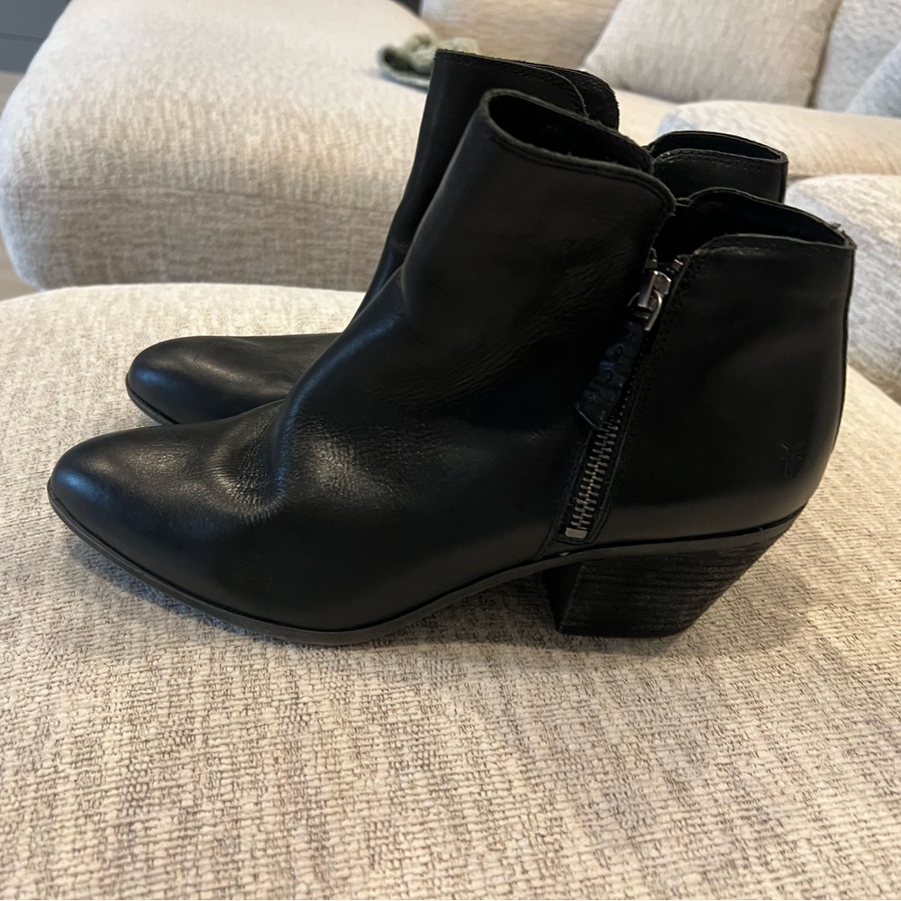 Frye leather black boots